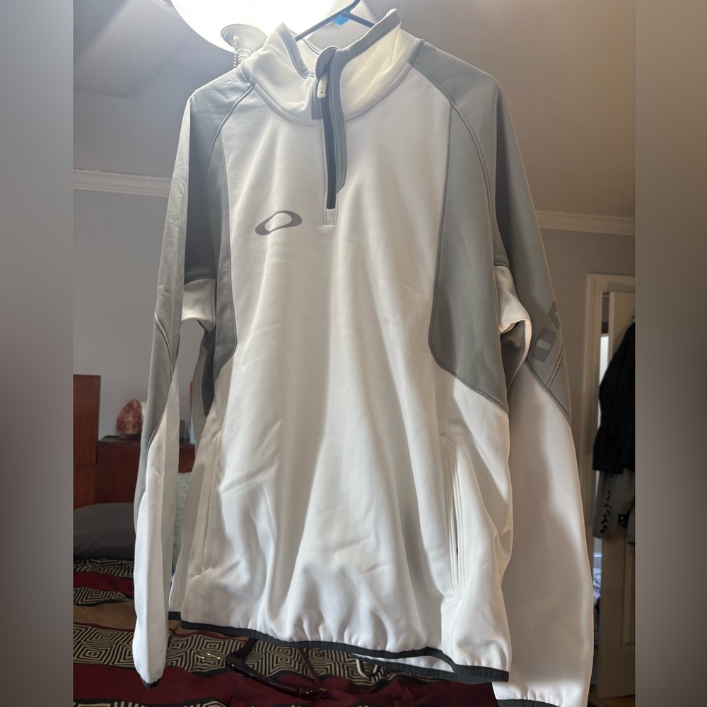 Oakley Gray and White Regular Fit Hoodie